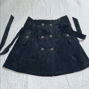 Stylish Black Double-Breasted Skirt